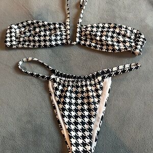 Princess Polly Bikini - like new